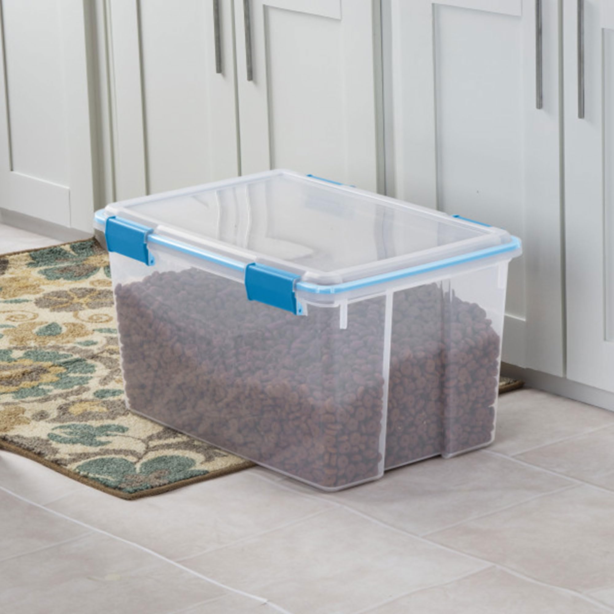 Clear body for quick content identification and stacking