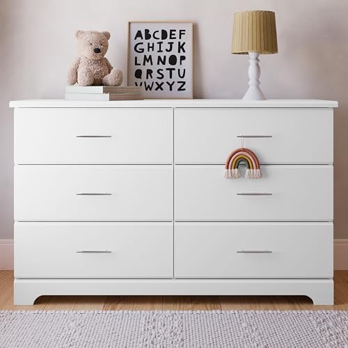 Interlocking drawer system on Brookside dresser