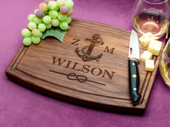 Gift-ready Straga cutting board with wrap option