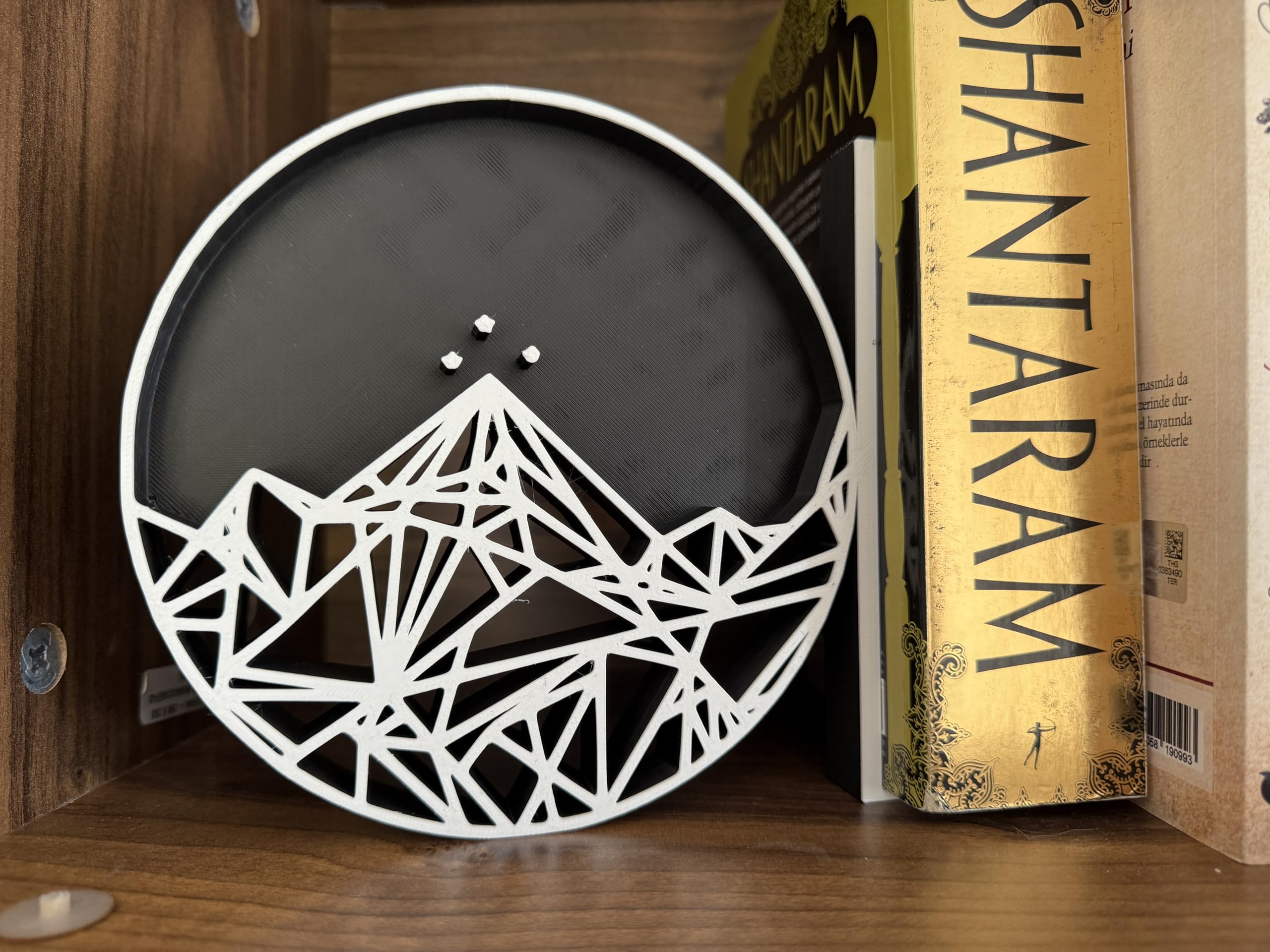 Sturdy PLA book end for multiple books