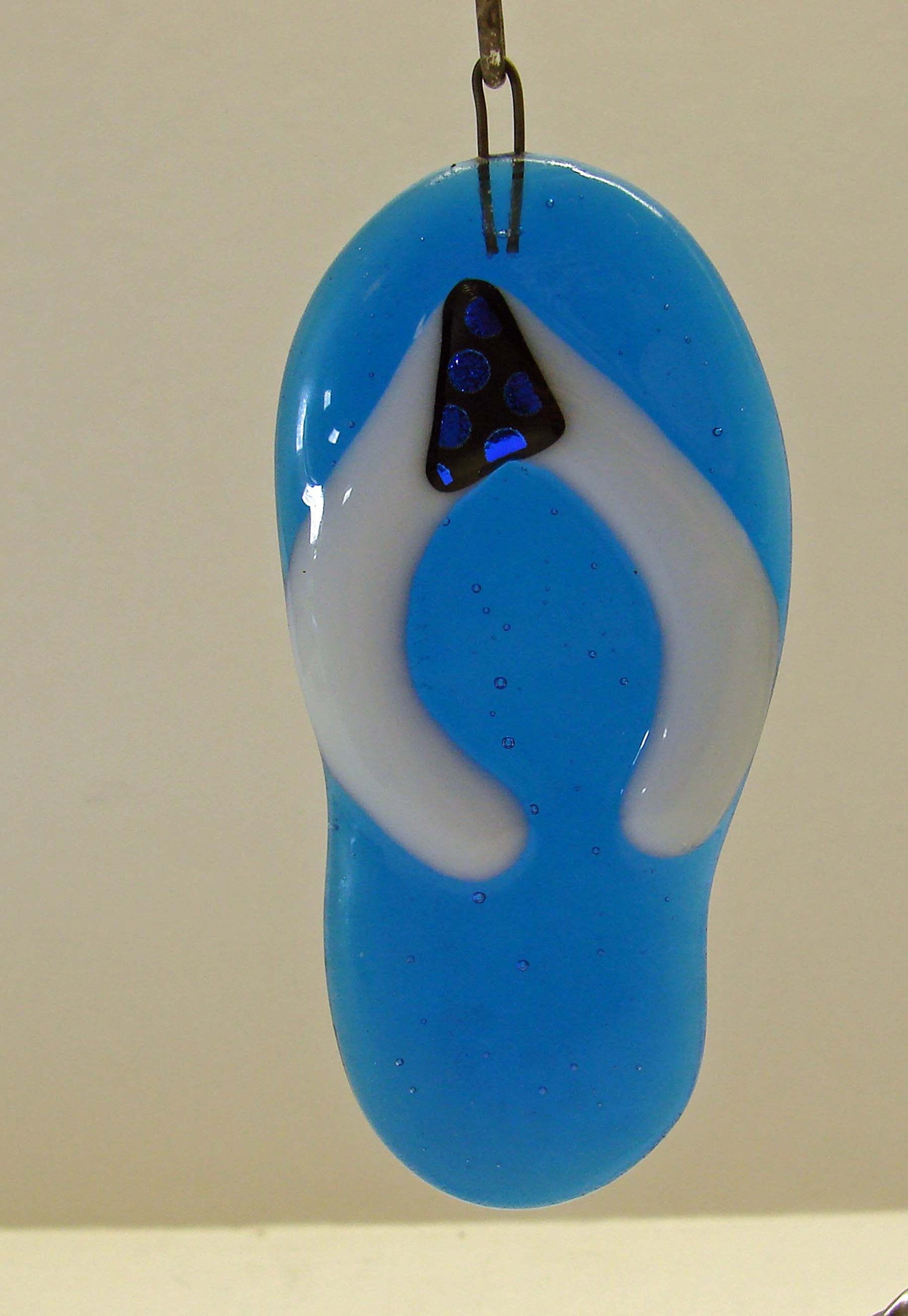 Flip flop Christmas ornament strap detail