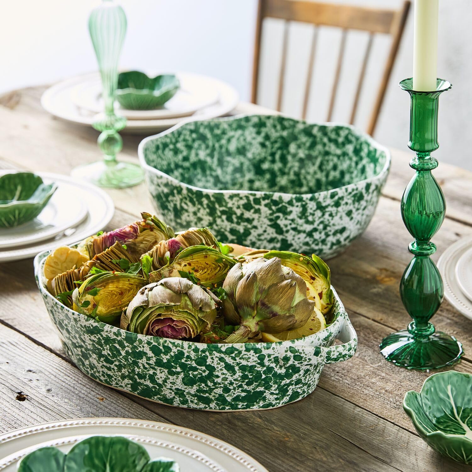 Green 11 inch round Sur La Table stoneware splatter design serving bowl