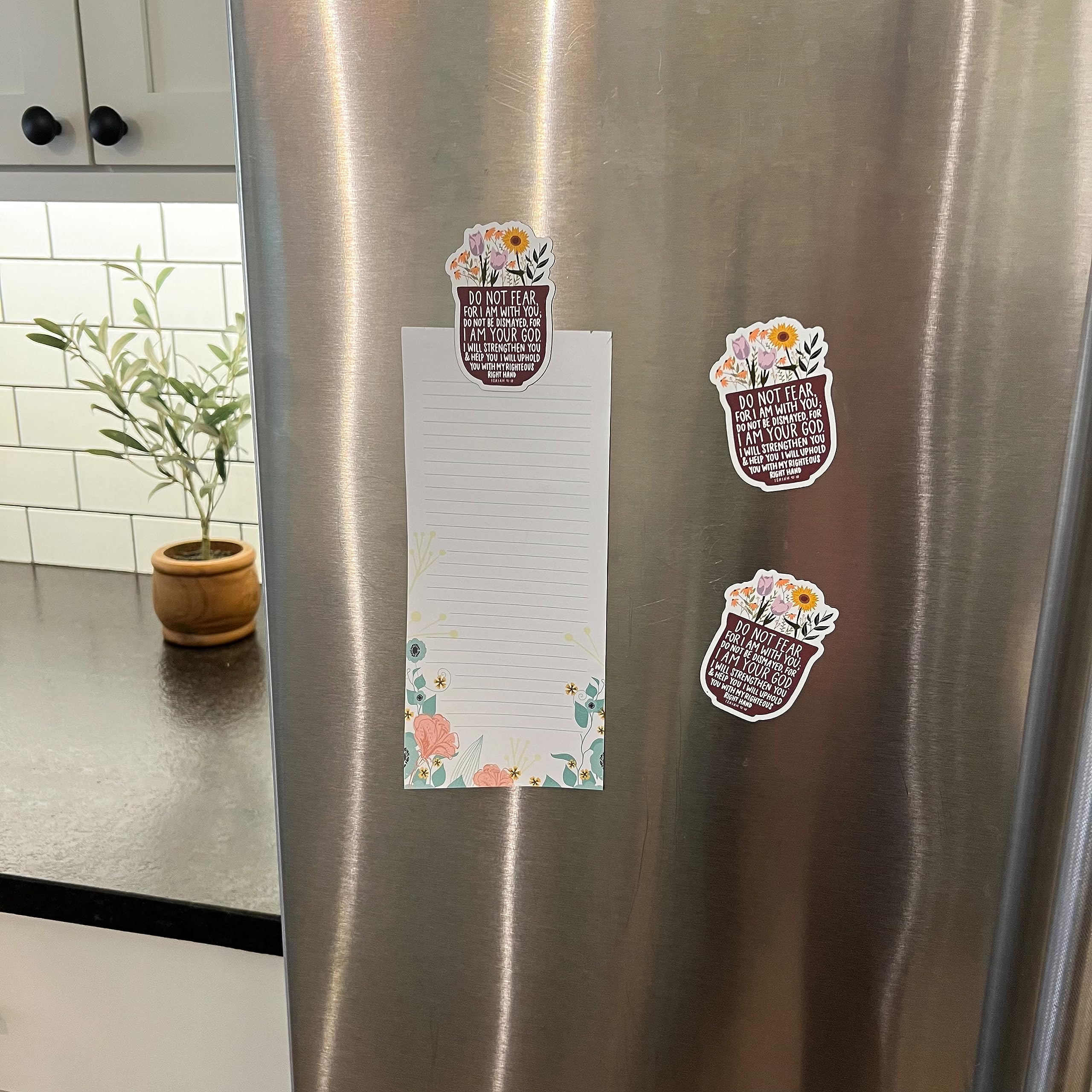 Swaygirls daily inspiration magnet on metal surface