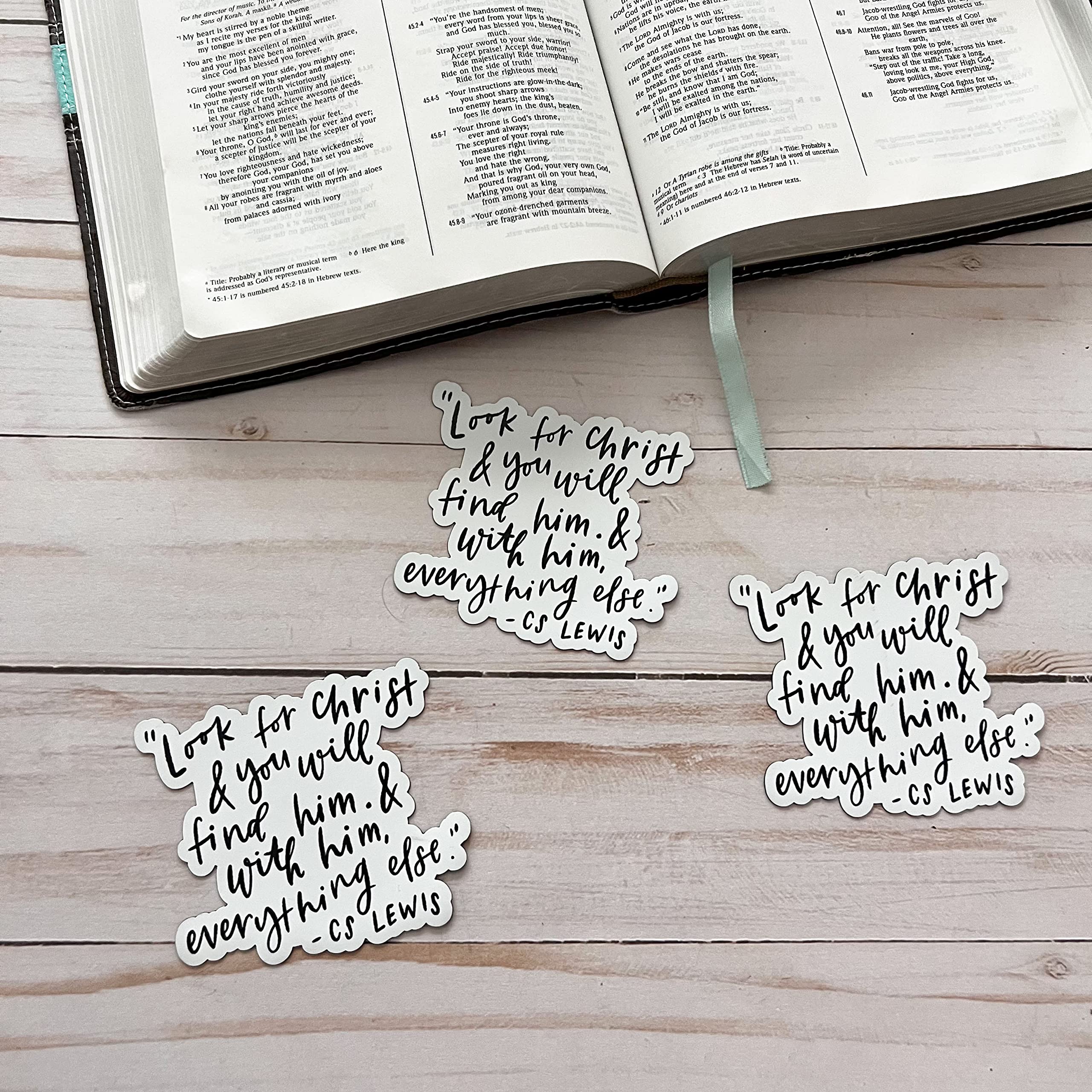 Removable die-cut magnet