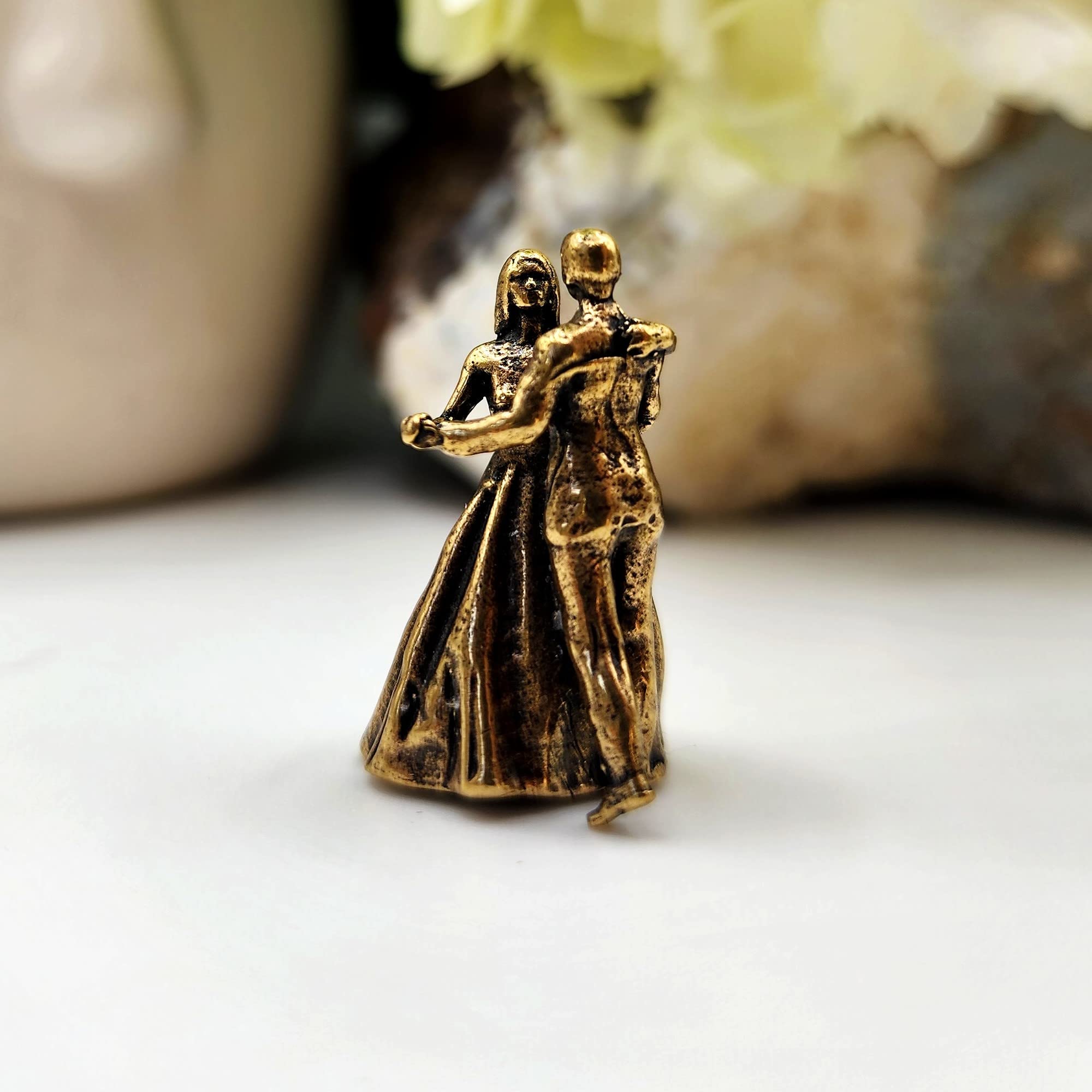 Tabletop brass dancing sculpture for desk display