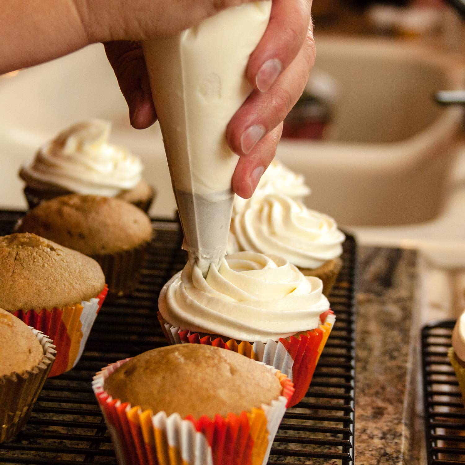 Tamodan cake decoration piping bag packaging