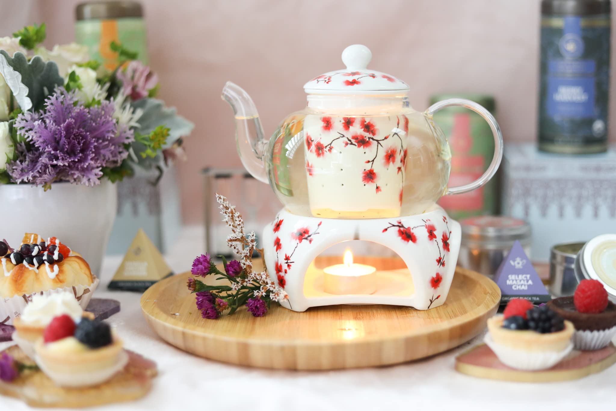 Two flowering teas included with gift set