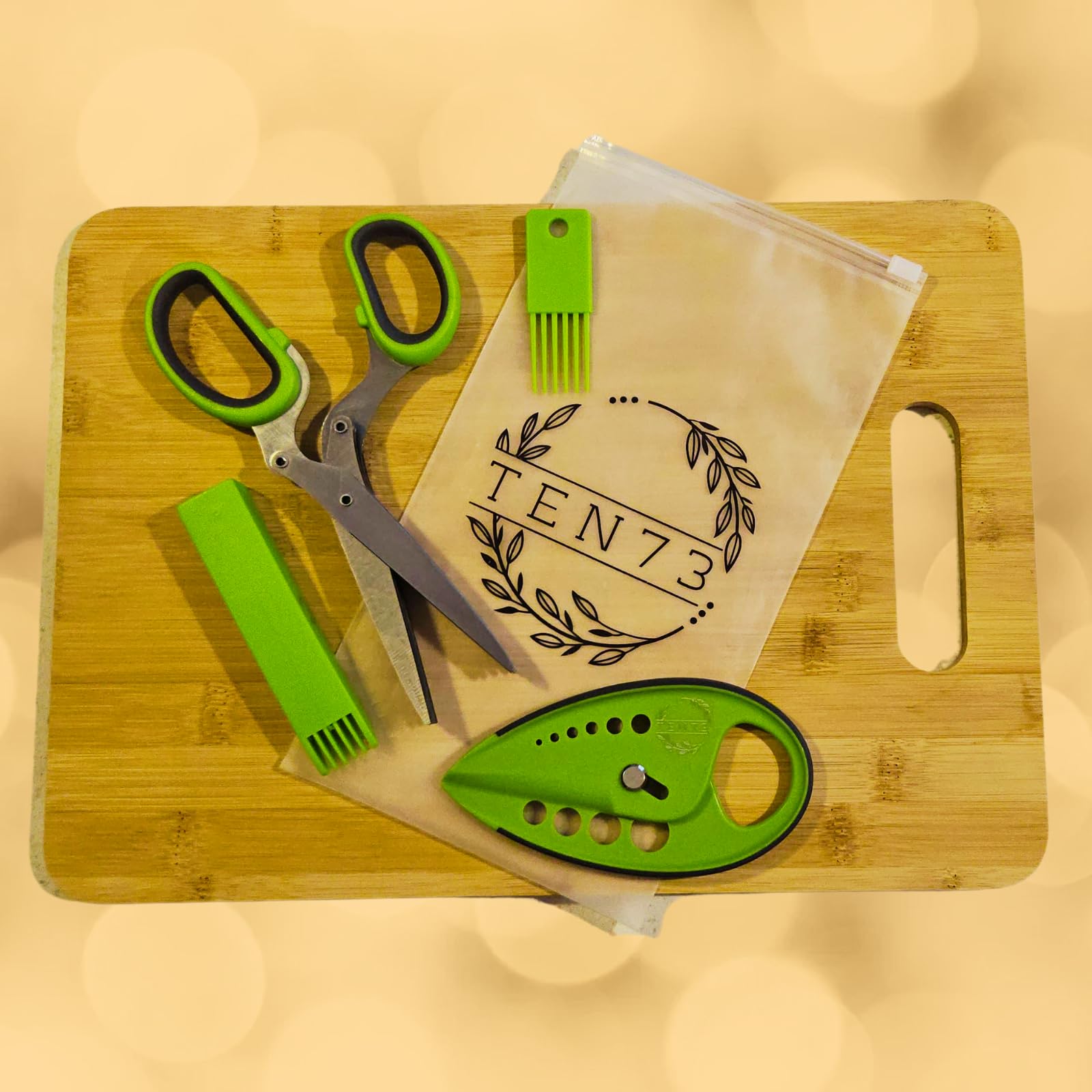 Rust-resistant stainless steel blades with reinforced rivets on TEN73 set