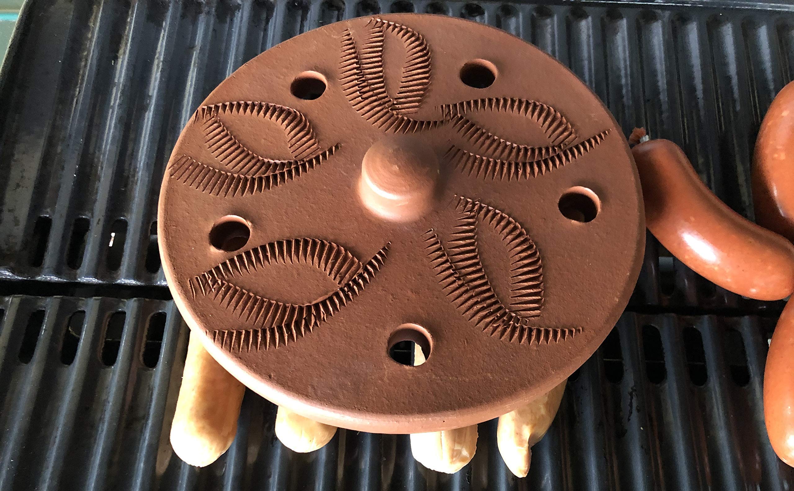 Heavy weighted plate for even cooking of stuffed rolls