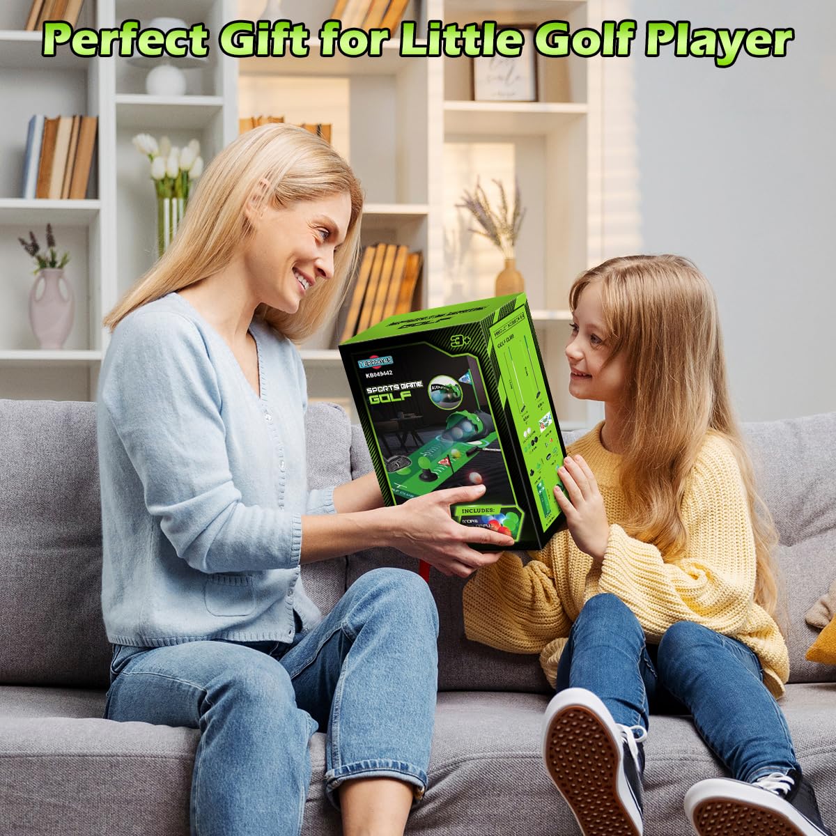 Green and black golf balls and tees with TERRAMUS set