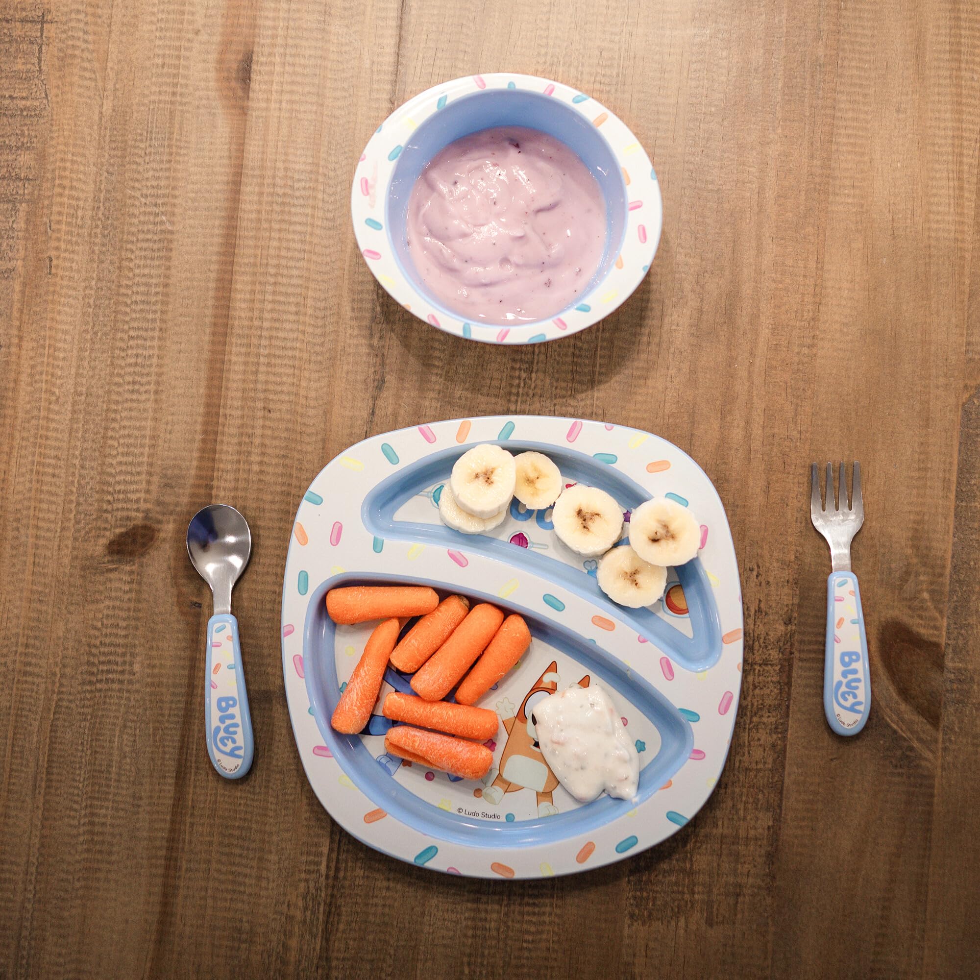 The First Years Bluey 4-Piece Place Setting toddler spoon