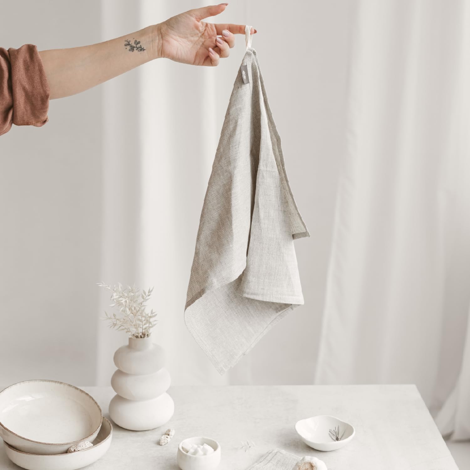 Lint resistant linen towels by Thing Stories