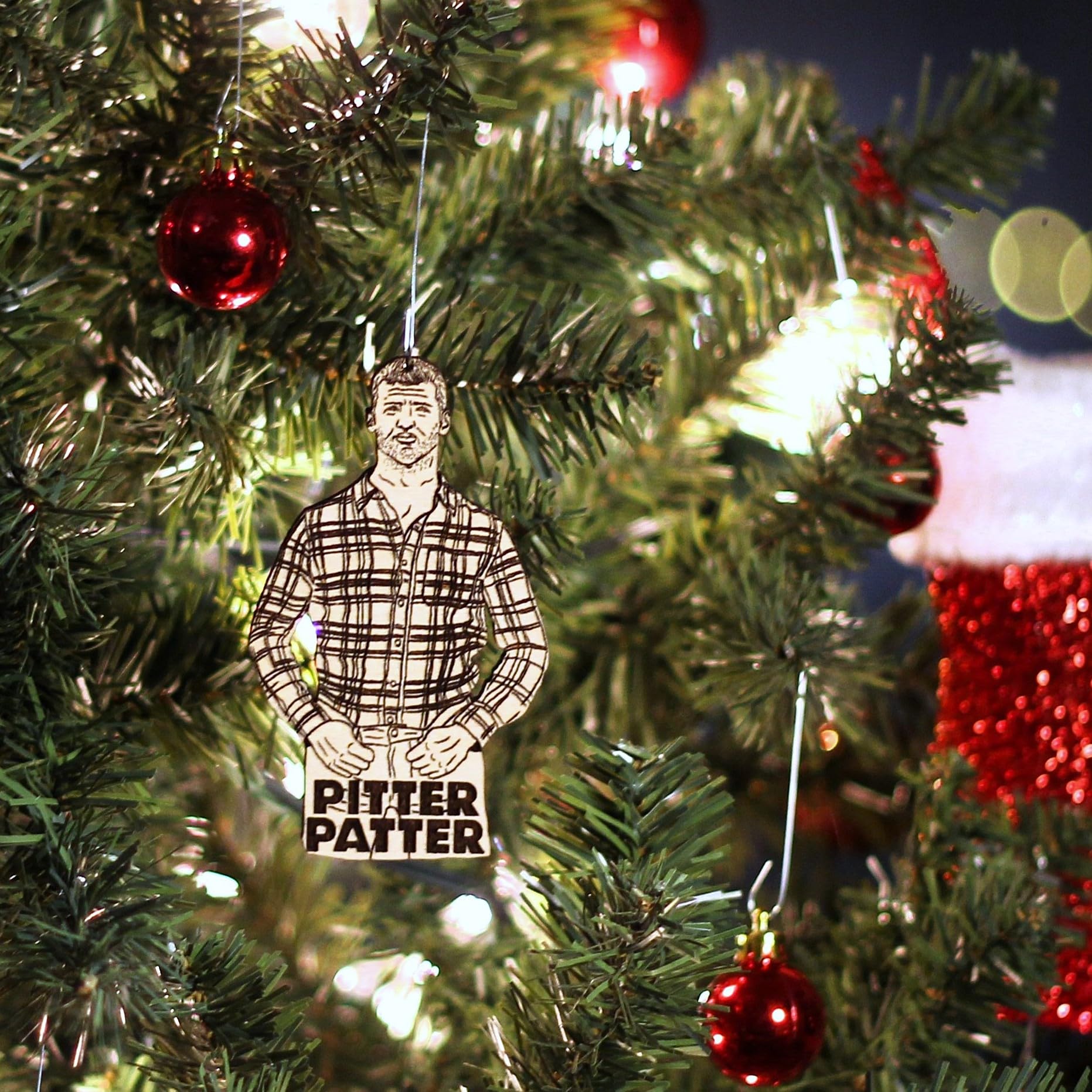 Eye-catching Wayne Wood Christmas Ornament design