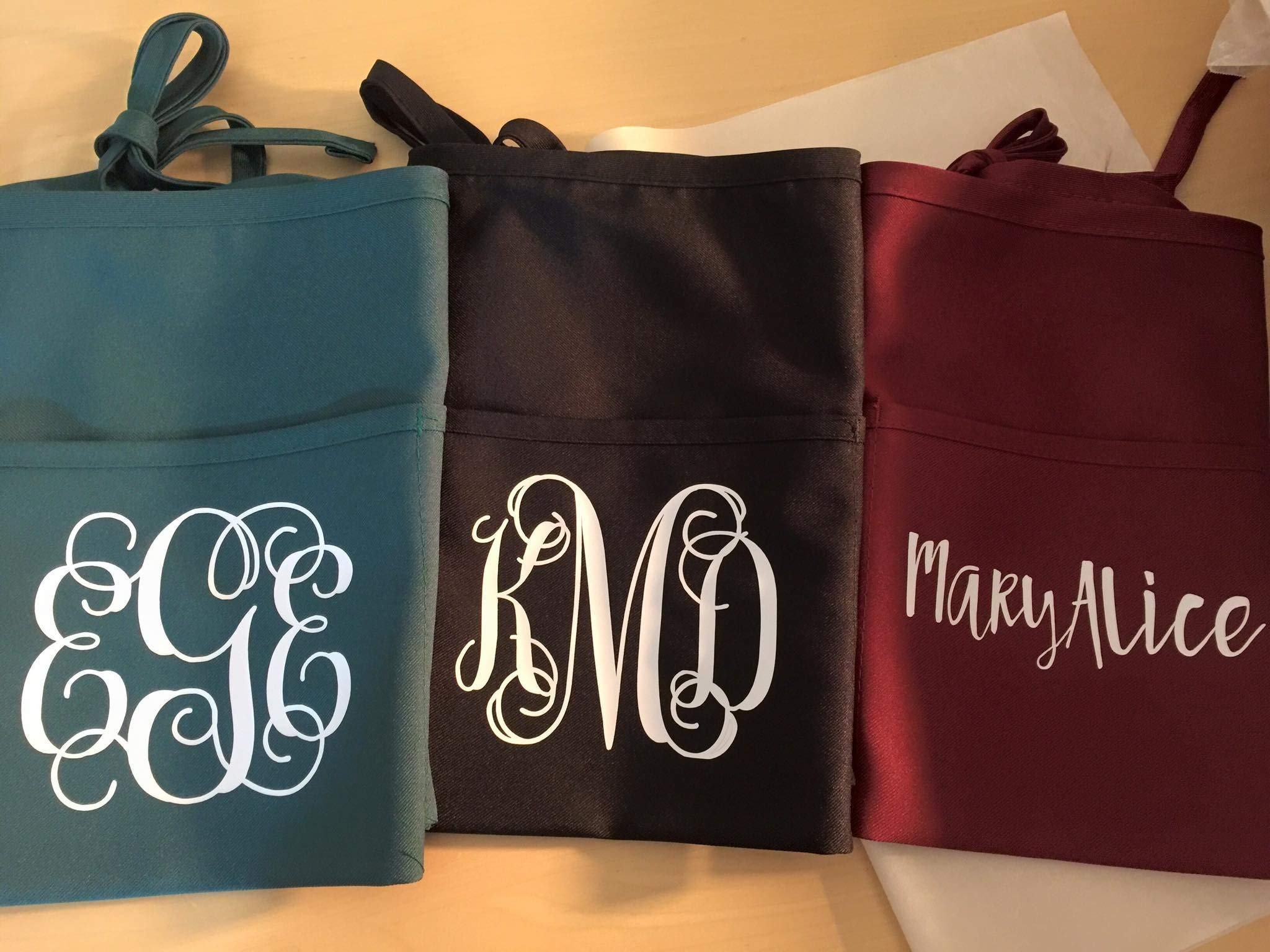 Three pocket apron for teachers waitstaff