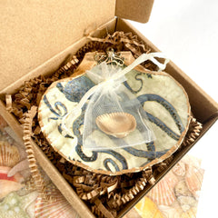Natural seashell trinket tray crafted in Northern Virginia