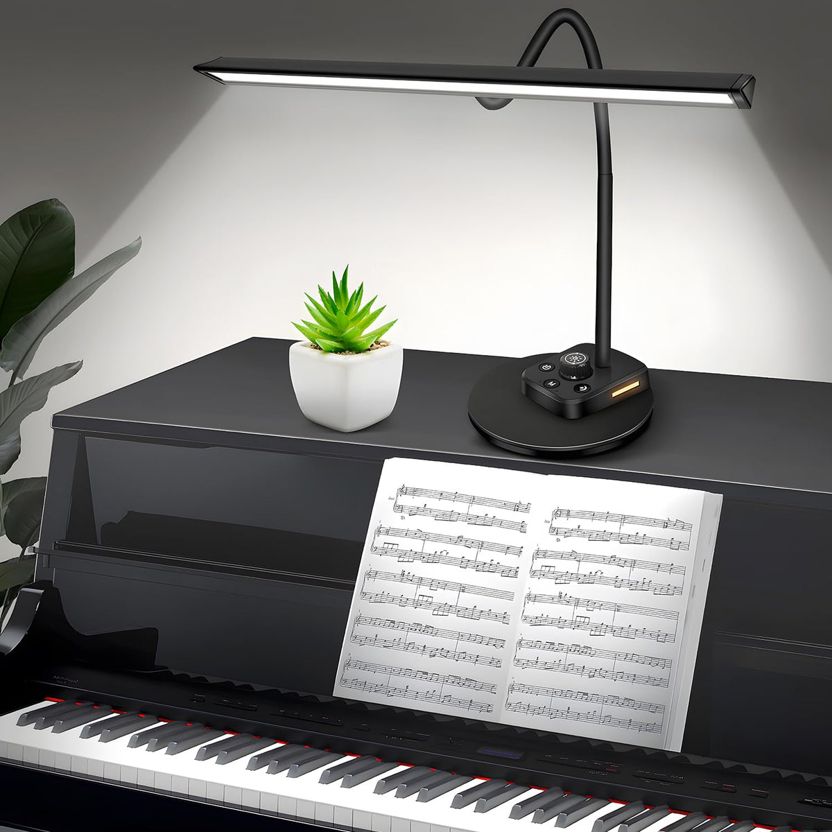 TonyEst piano light with 84 LED beads illuminating keyboard