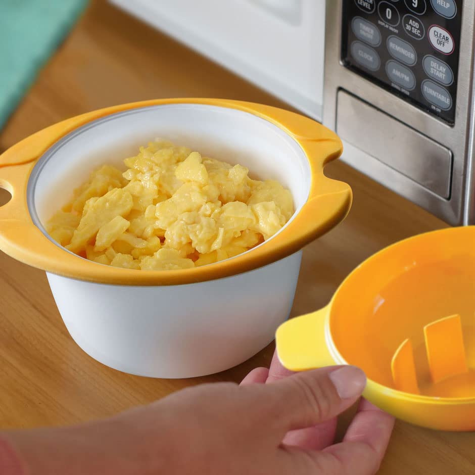 Shell cracker feature on egg cooker
