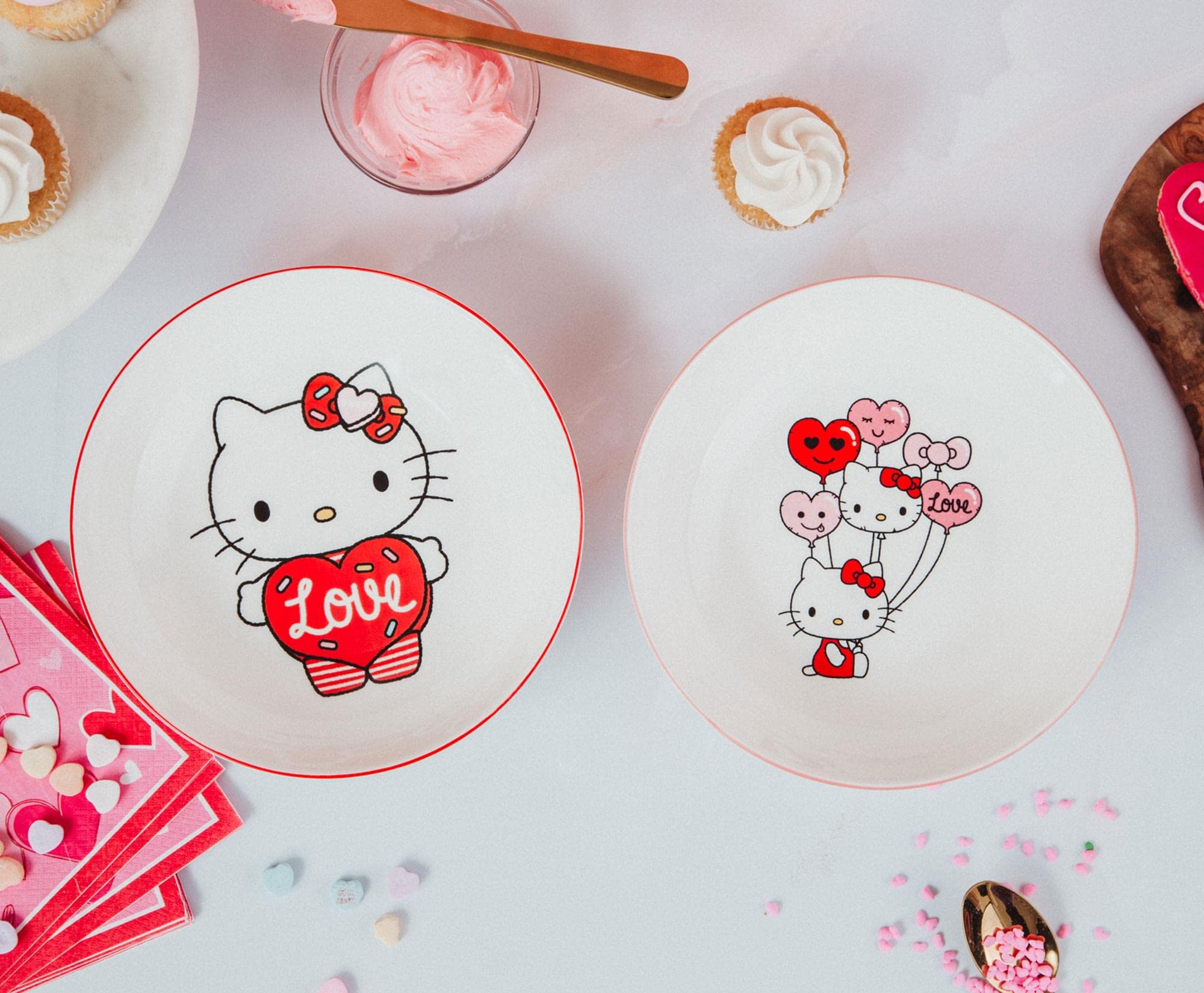 Large dinner bowl for sharing meals Toynk Sanrio Hello Kitty Love