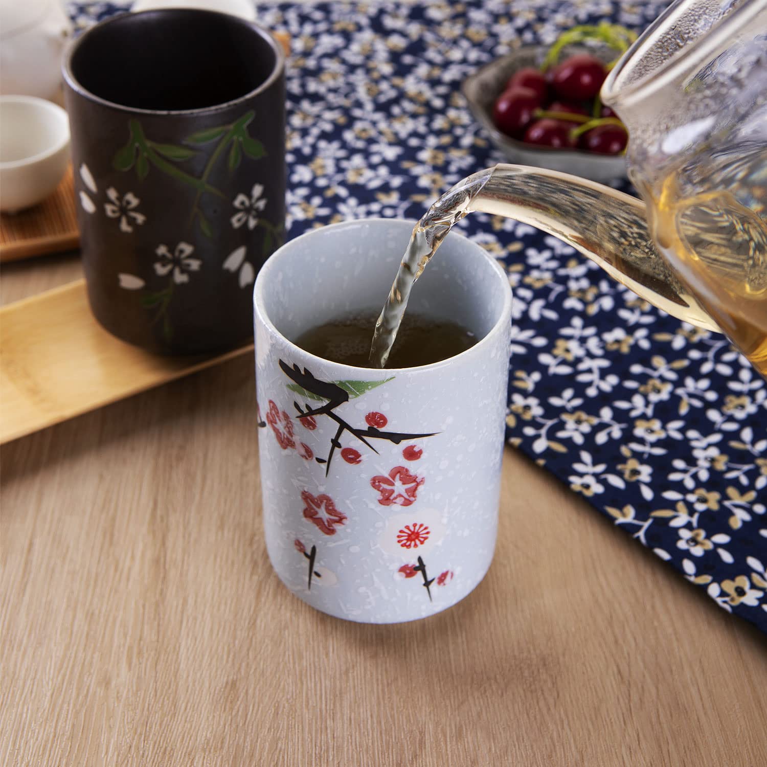 Cylindrical 10oz teacups with floral design WHJY