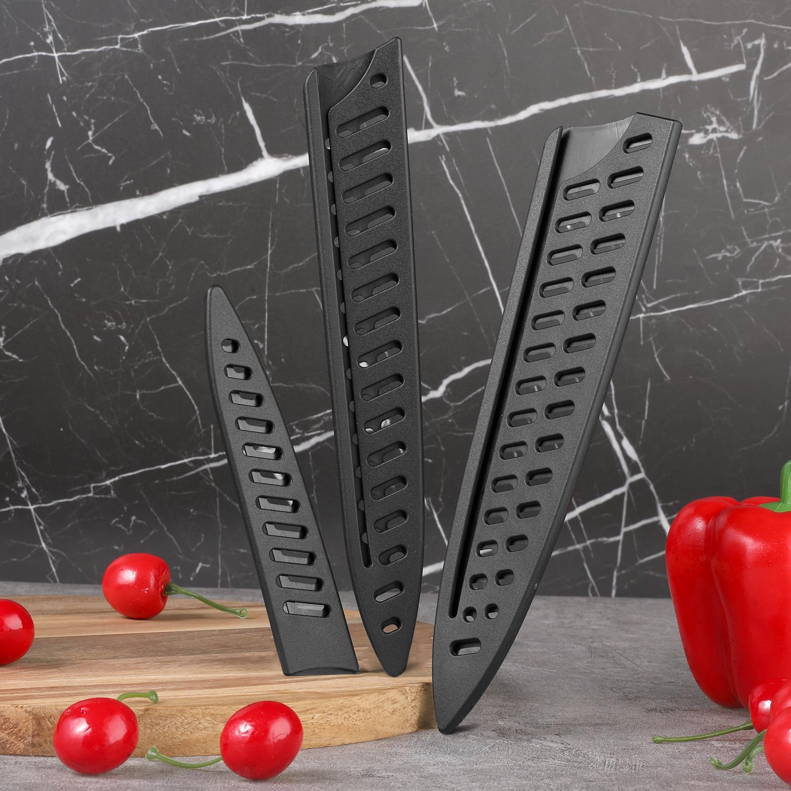 Compact travel knife sheath for safe transport