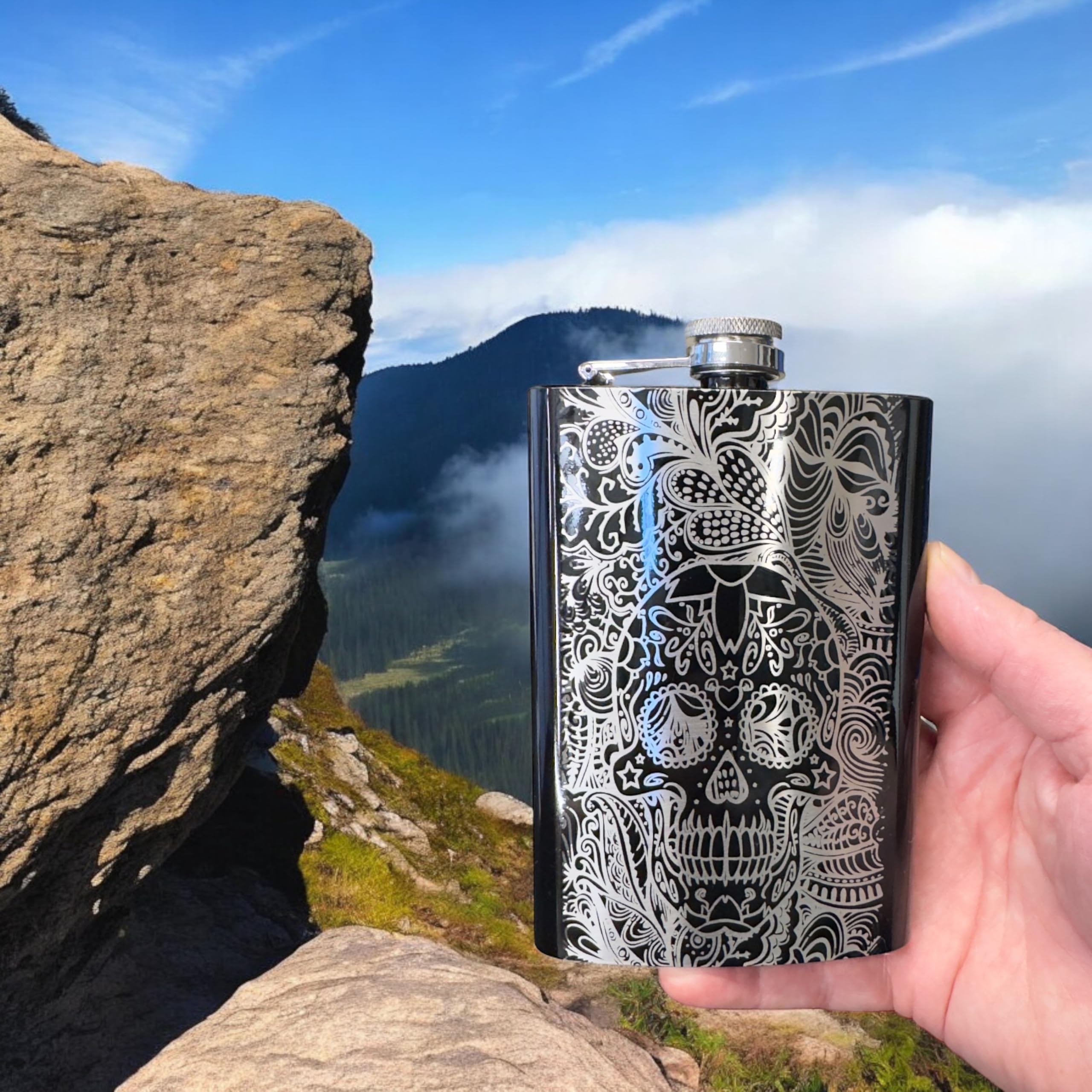 Sugar skull pattern black flask suitable for on the go