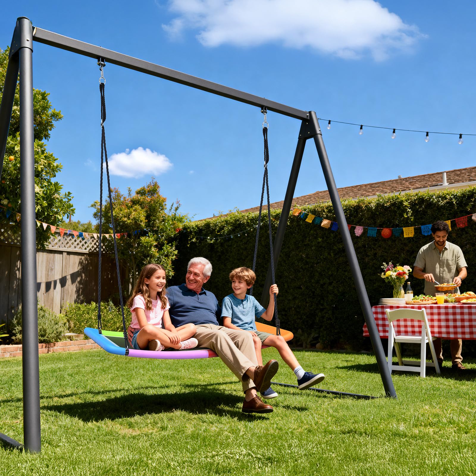 Heavy duty outdoor tree swing rated up to 700 pounds