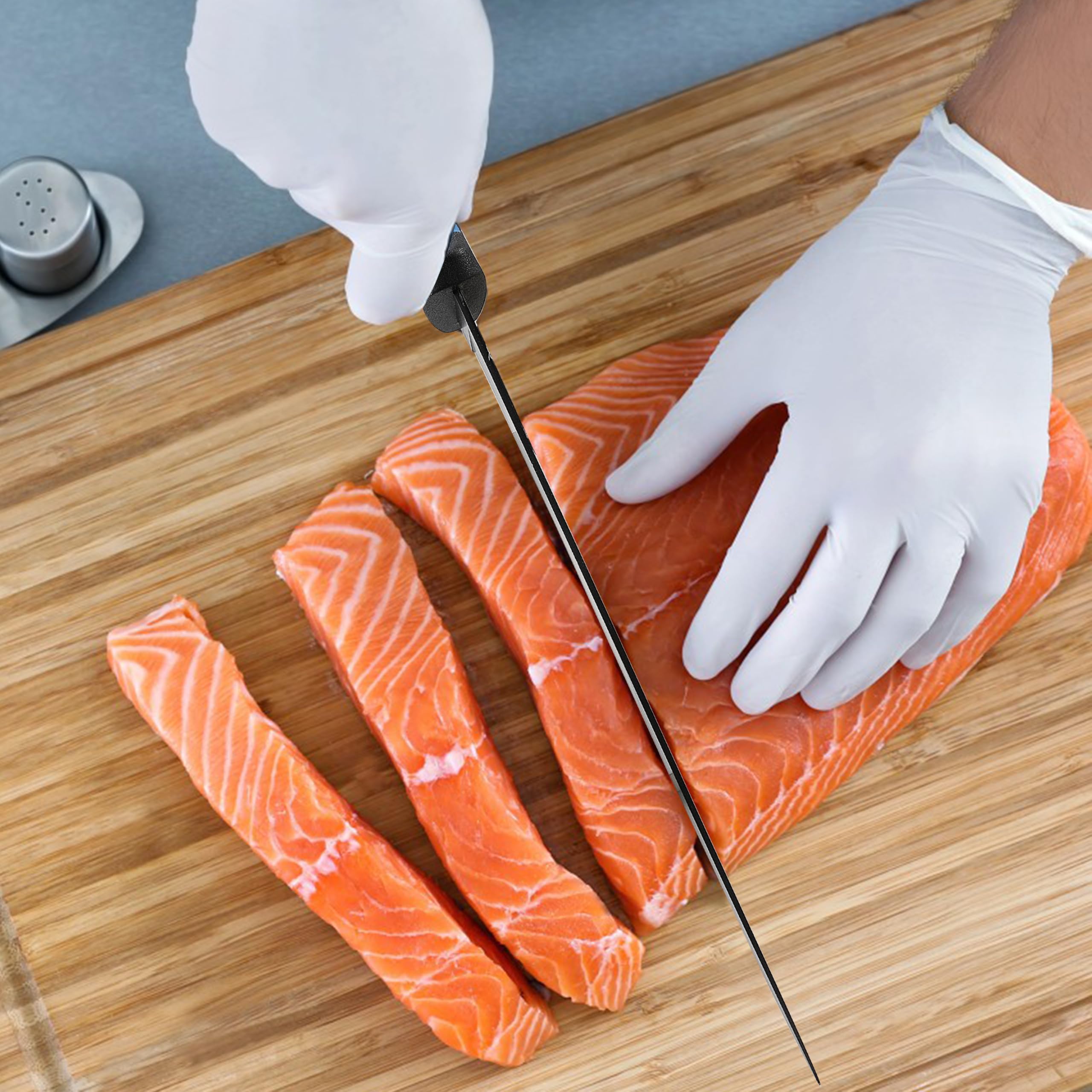 Versatile fish fillet and meat boning knife set