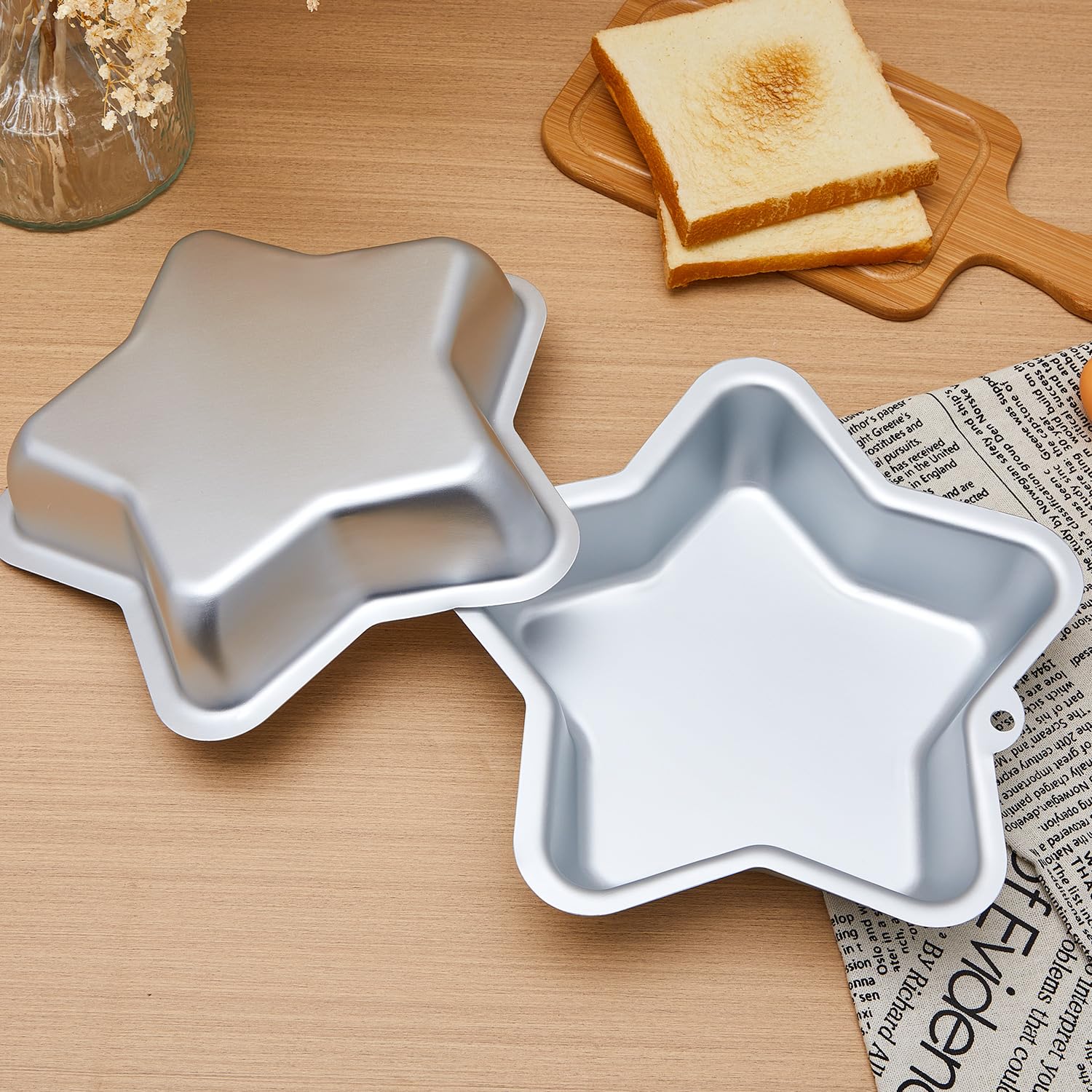 Two piece star shaped bakeware for pancakes and cakes