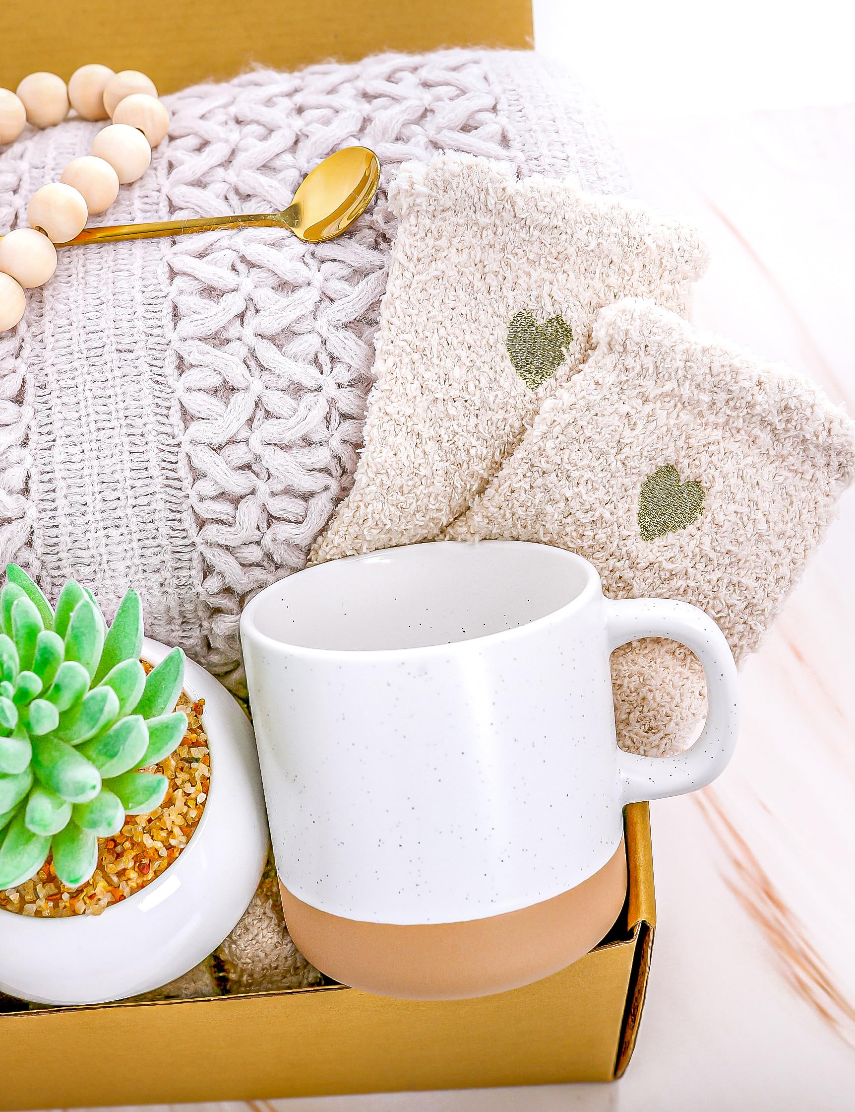Unique Relaxation Gift Boxes with aromatherapy candle and beads
