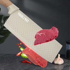 Universal knife included in set