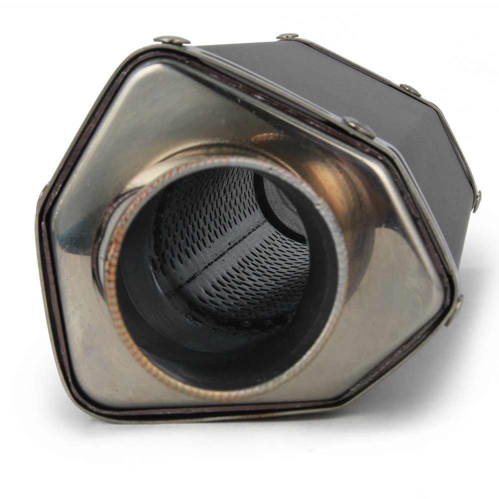Packaging image showing exhaust pipe and hardware