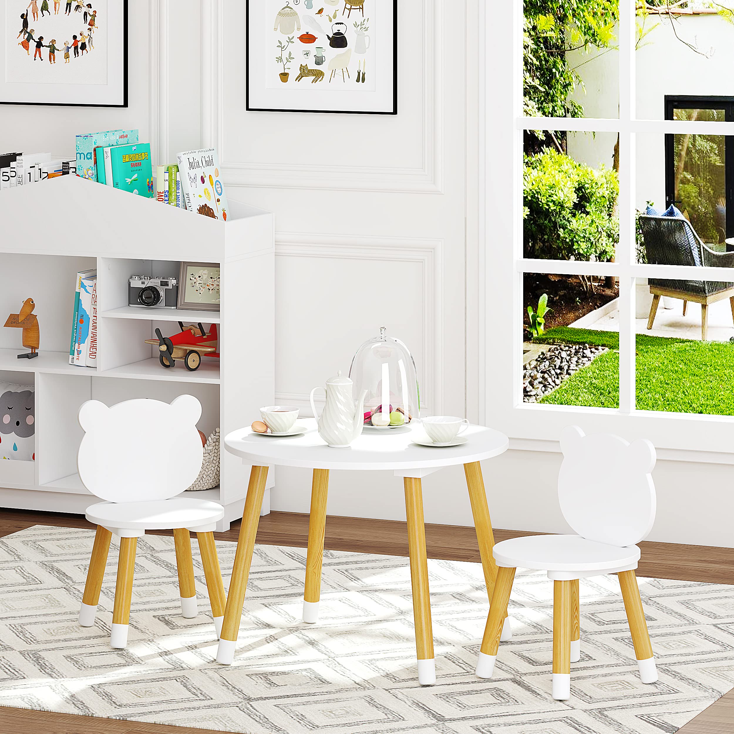 Bear themed wooden toddler chair with rounded edges