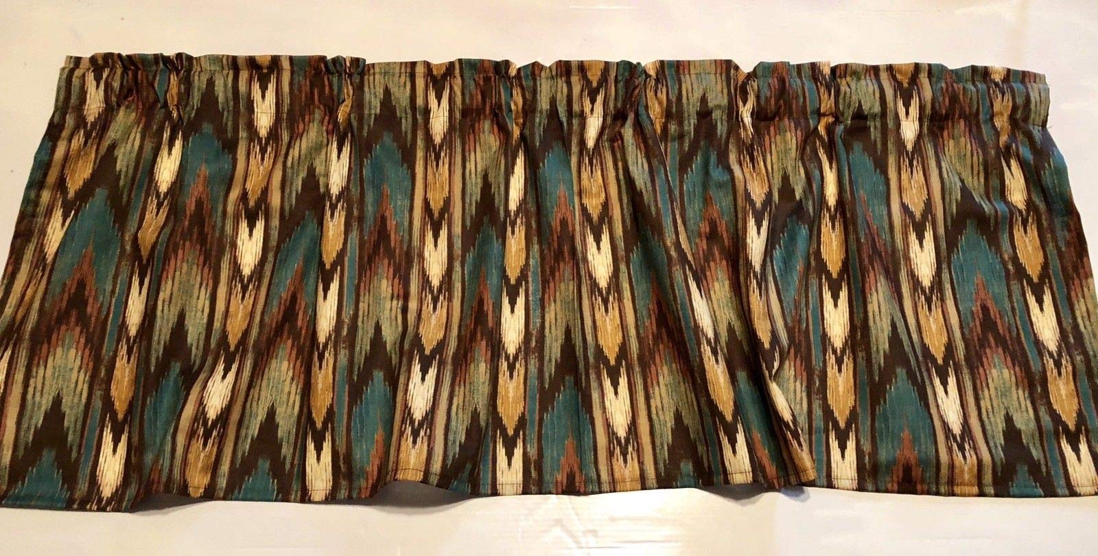 Valance fits up to 29 inches wide when gathered