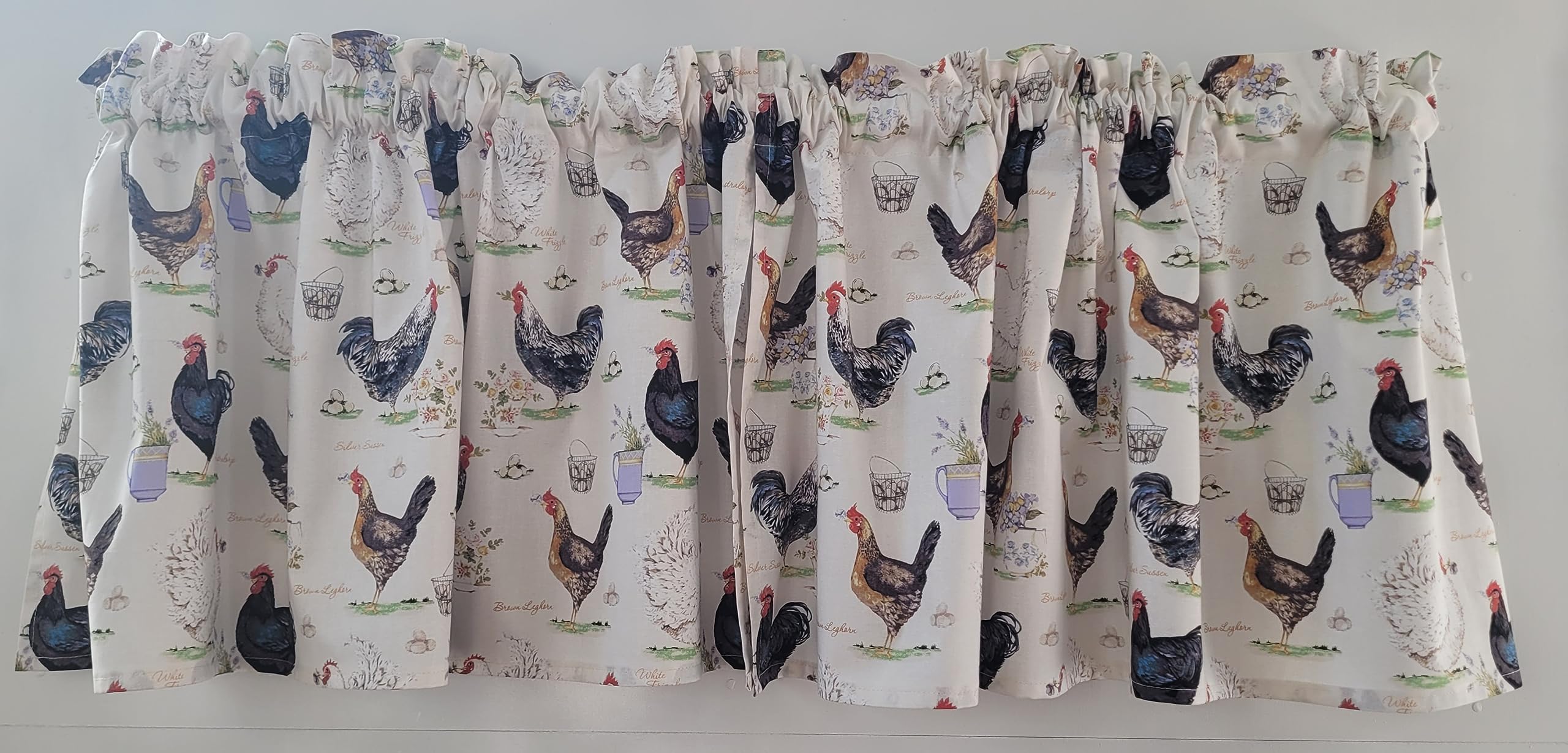 Rooster Valance country style curtain close up