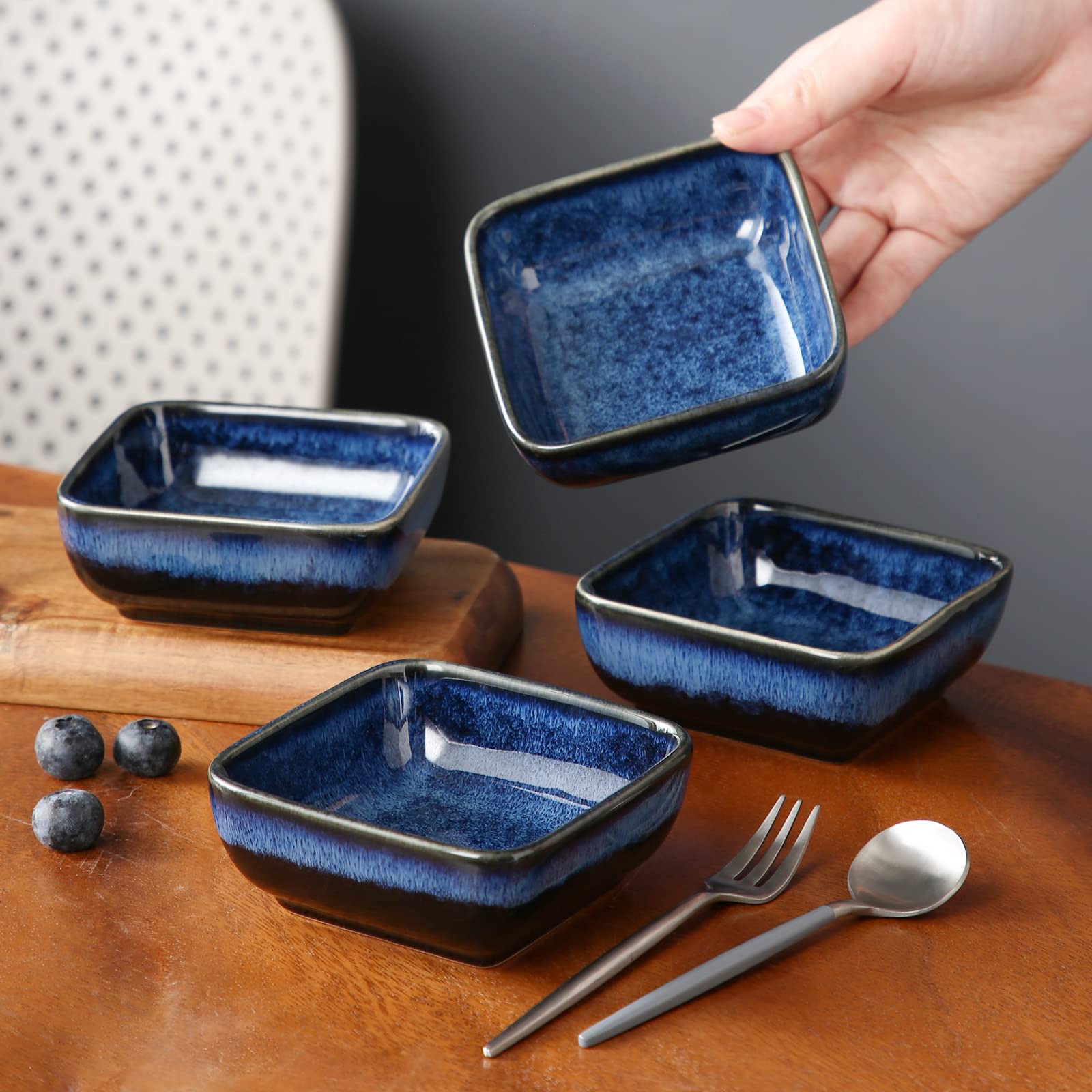 Four matching bowls for sushi night and parties by vancasso Stern