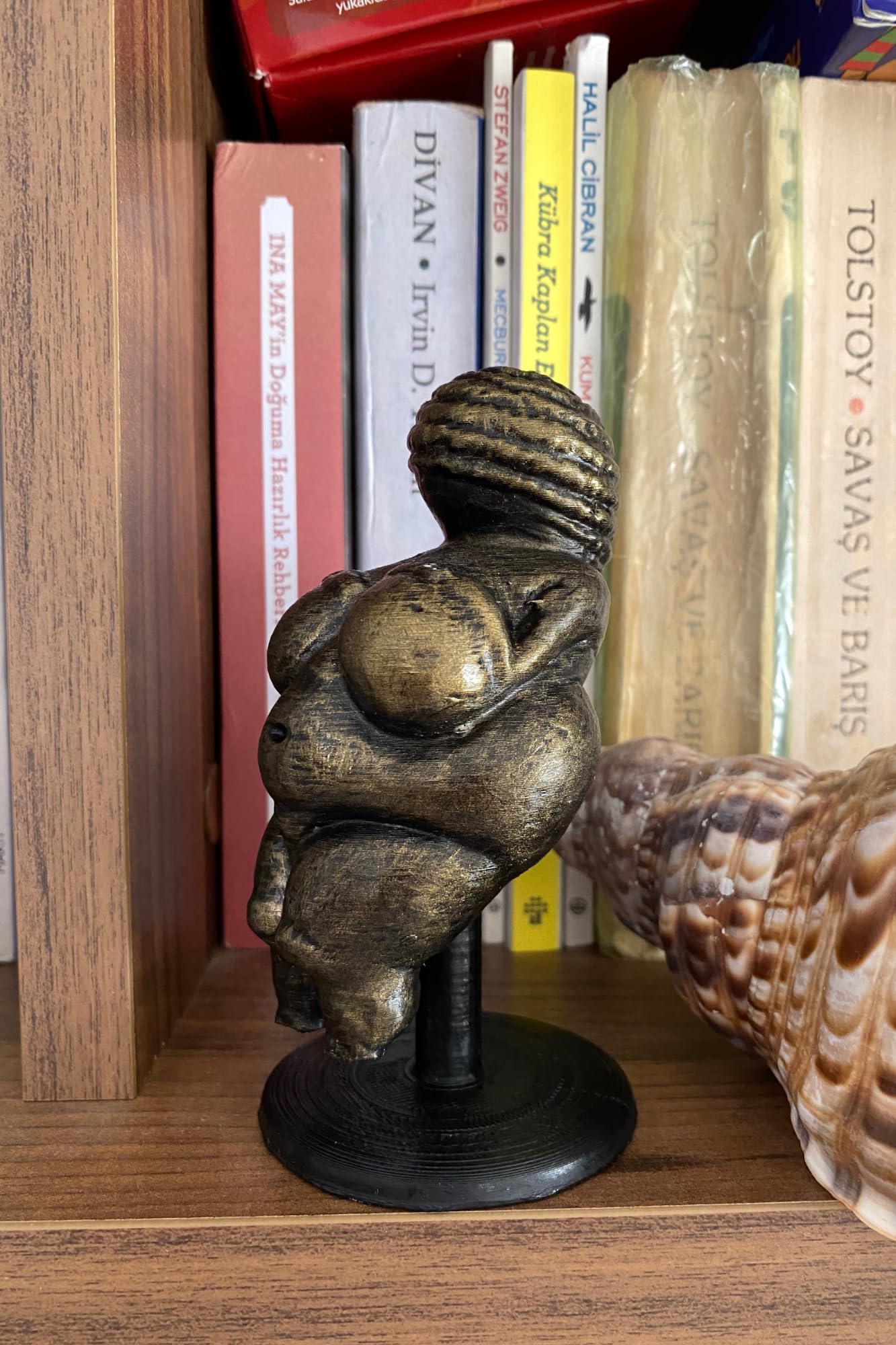 PLA plastic Venus of Willendorf replica details