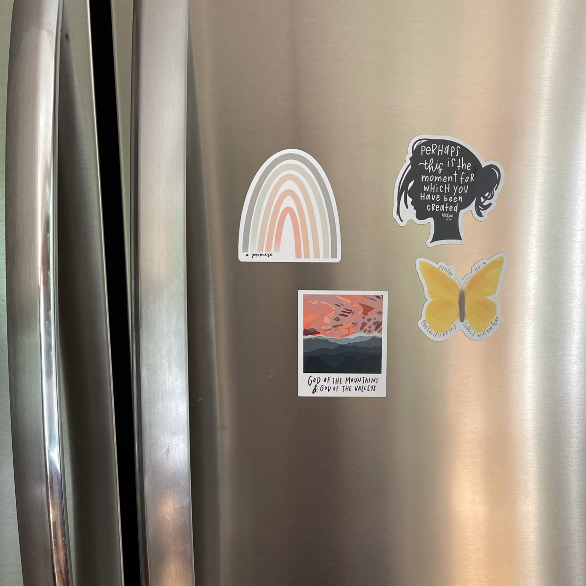 Mom owned Swaygirls magnet brand for faith display