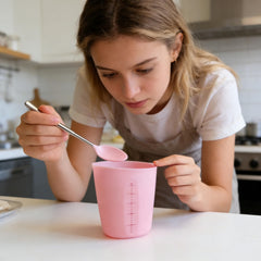 WAKALALA 250ml pink silicone measuring cup from the 3-pack