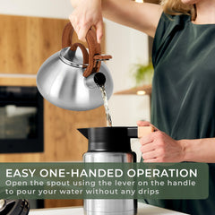 WALDWERK kettle with integrated safety lever handle