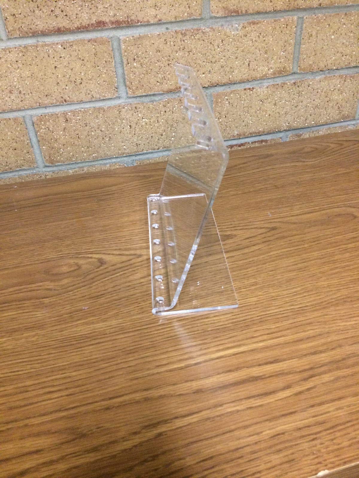 Free standing wand display on desk
