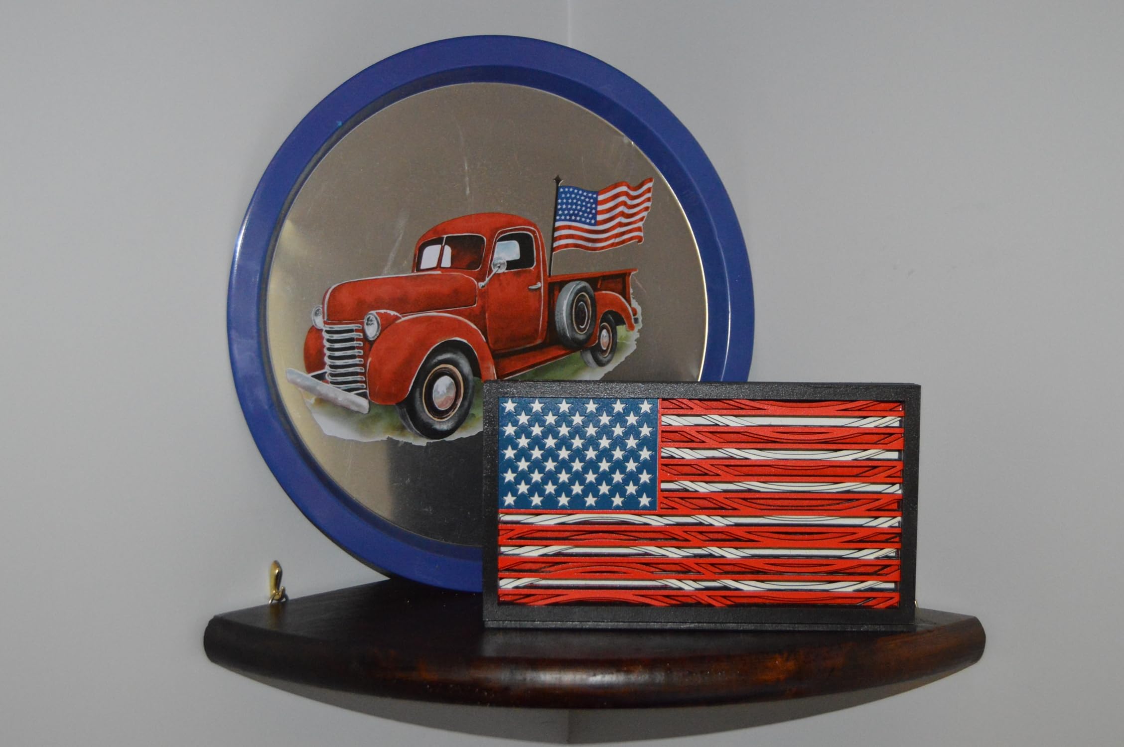 Patriotic desktop decor flag for display