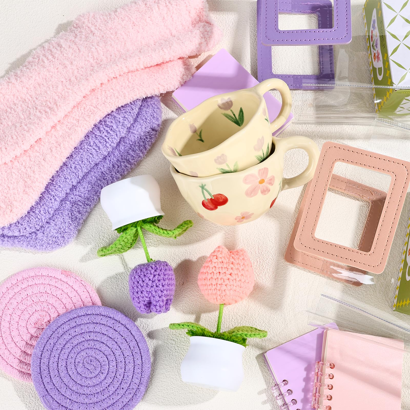 Mini notebooks included in bulk gift set