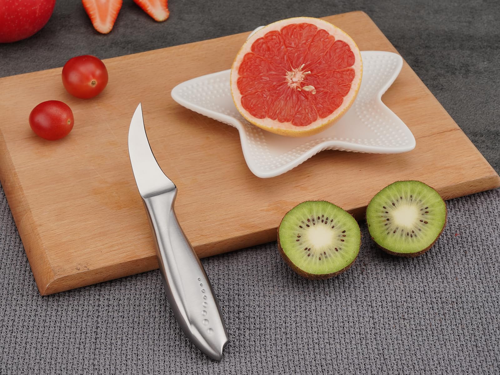 Durable stainless steel paring knife with secure grip