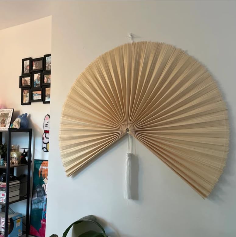 Western decor compatible wall focal piece