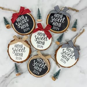 Display on Christmas tree wreath or mantle