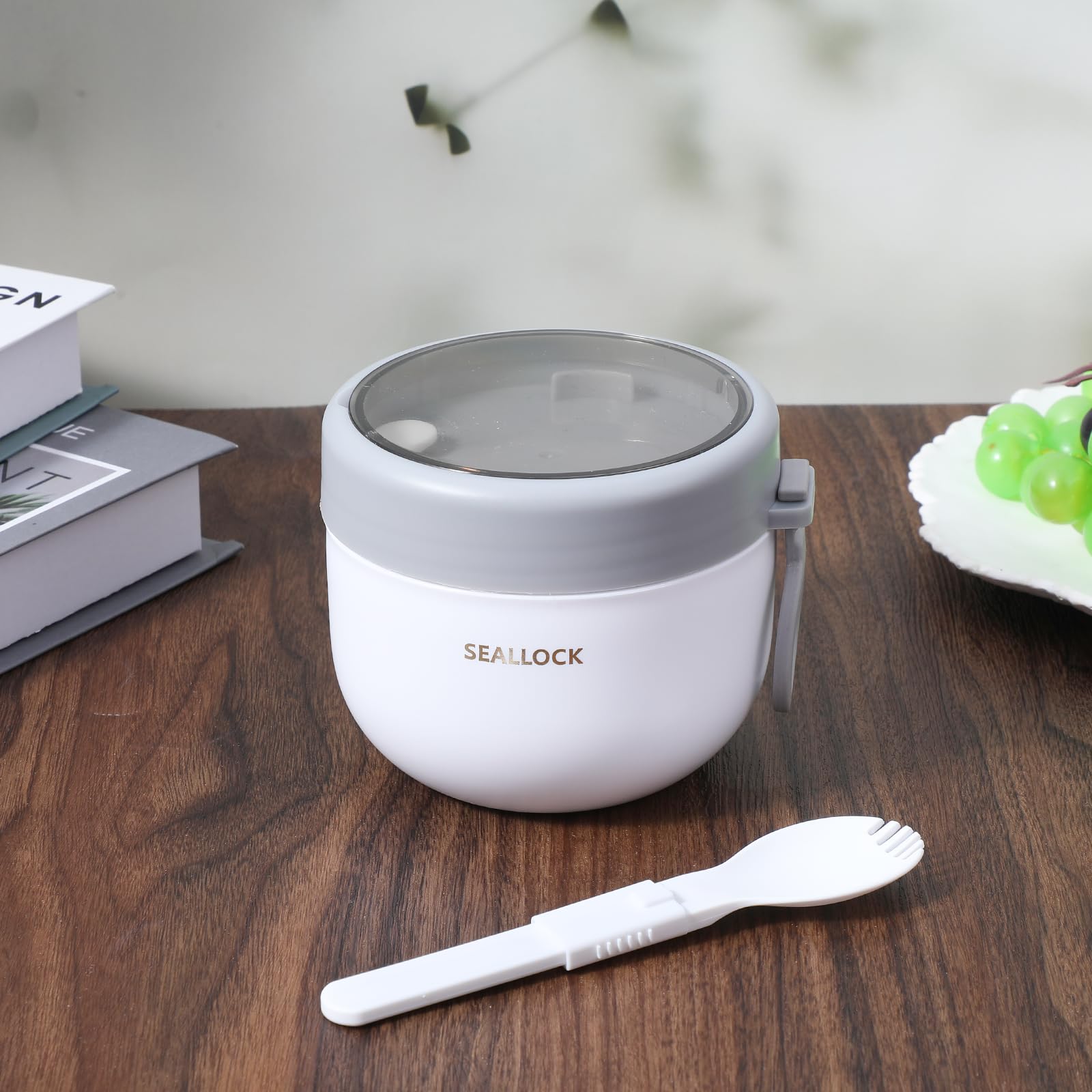 Oat containers set for yogurt salads and nuts
