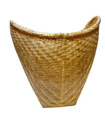 Wicker steaming basket with wooden handles