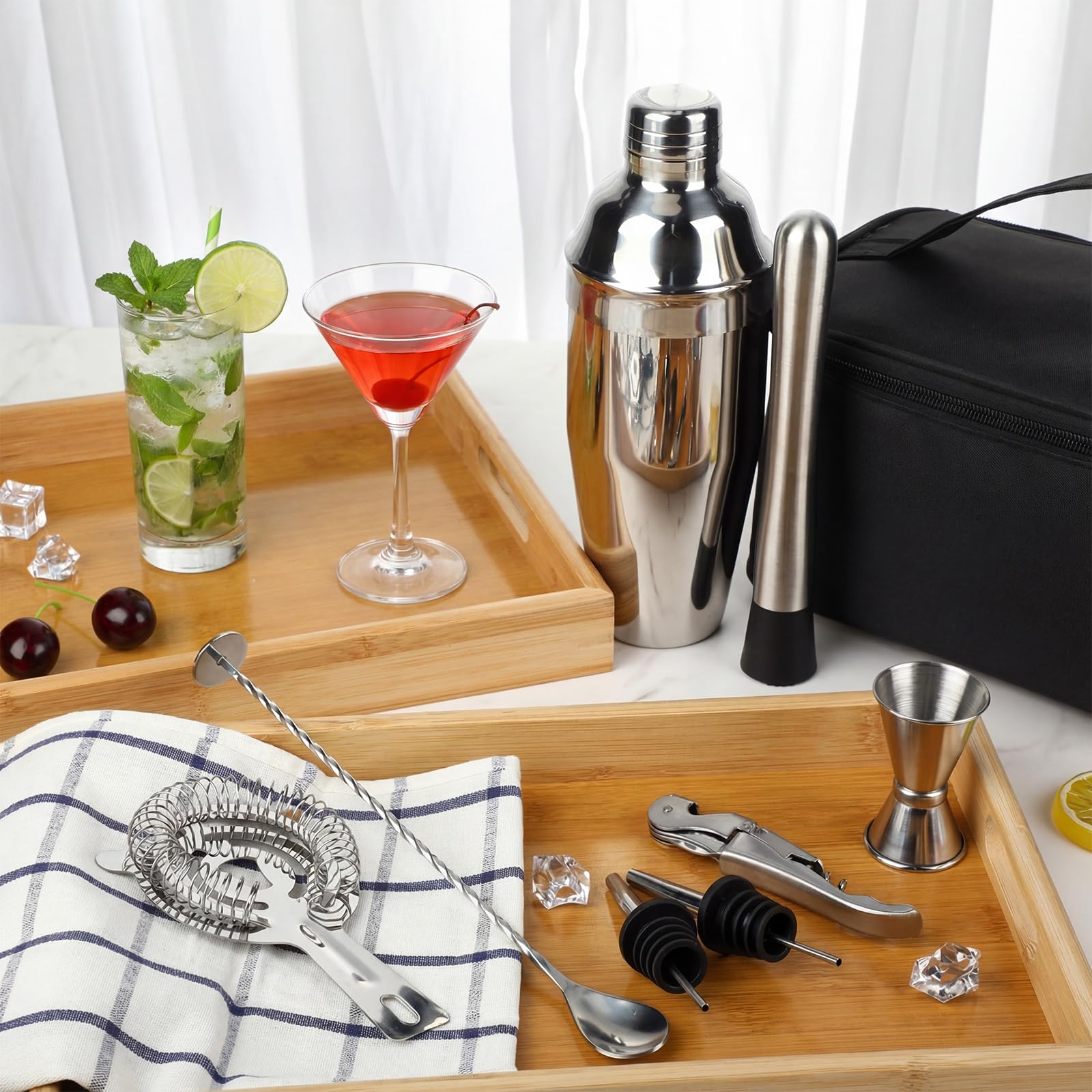 Widecook ice crusher included in bartender kit