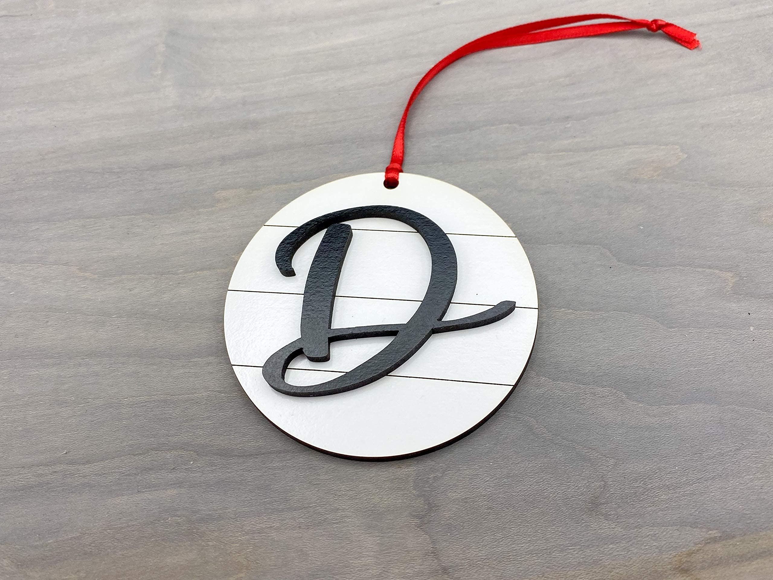 Letter D monogram ornament back view black back