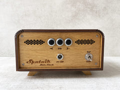 Date indicator feature on Nixie vintage clock IN-12